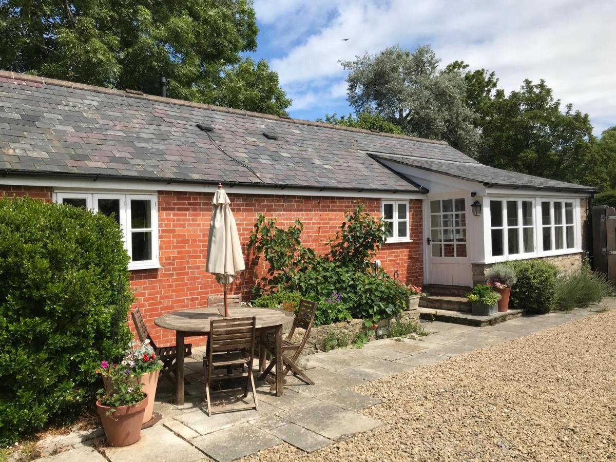 Norburton Hall Cottages Bridport Exteriör bild