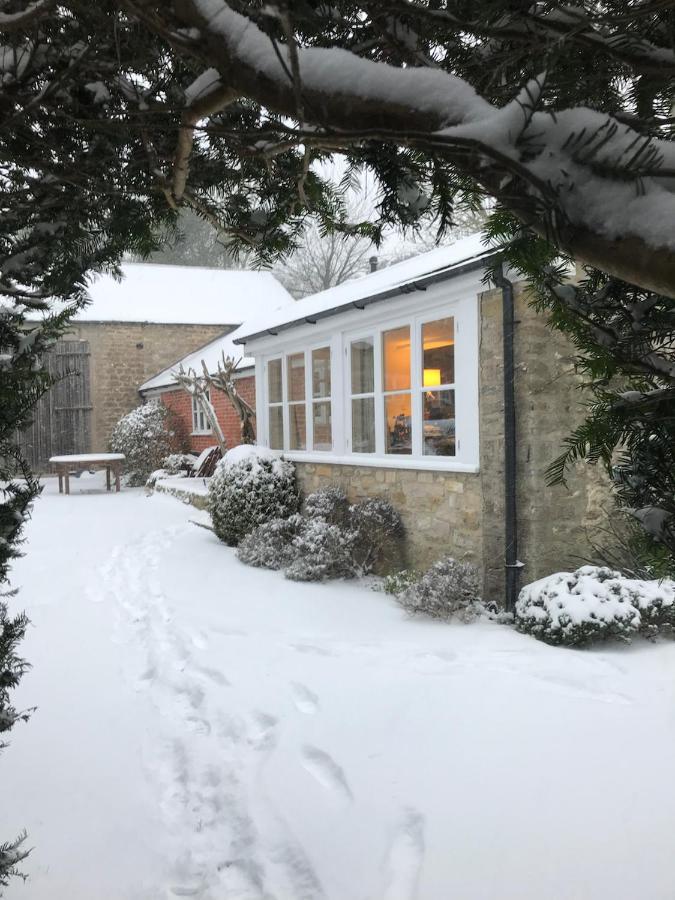 Norburton Hall Cottages Bridport Exteriör bild